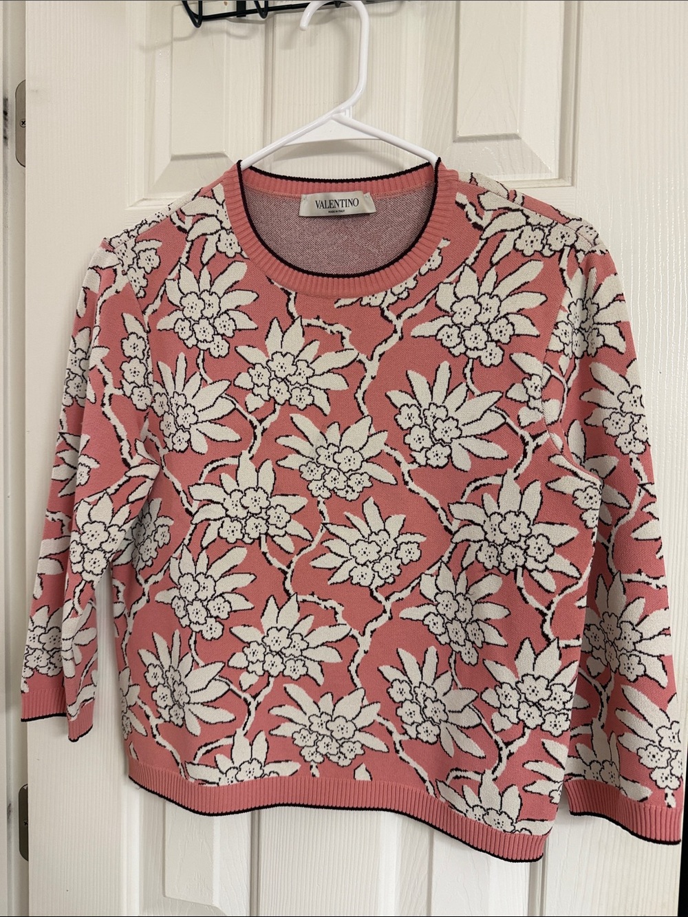 Valentino Sweater Authentic . Size M. Excellent condition.